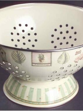 Pfaltzgraff Naturewood enamel metal colander | kitchen |